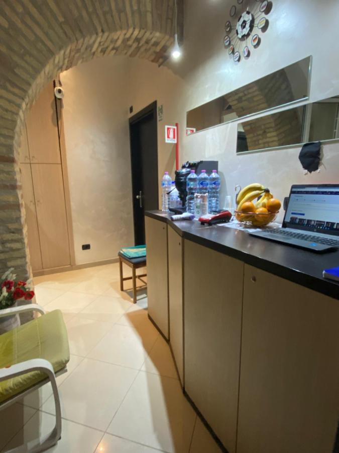 Sweety Rome Termini Apartment Bagian luar foto