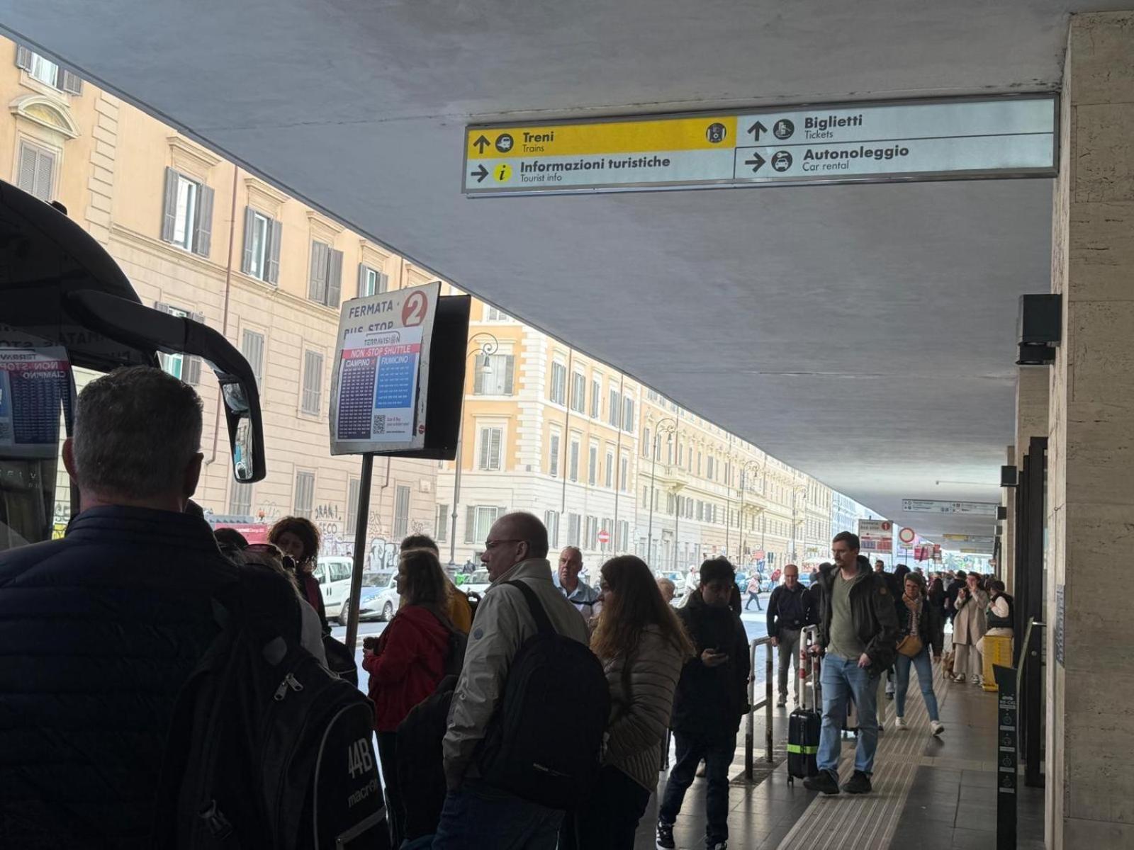 Sweety Rome Termini Apartment Bagian luar foto